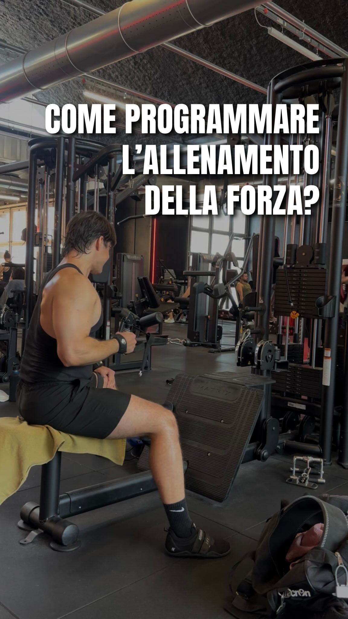 Instagram: La forza non si programma attraverso il singolo allenamento, ma attraverso la gestione dello stimolo nel tempo